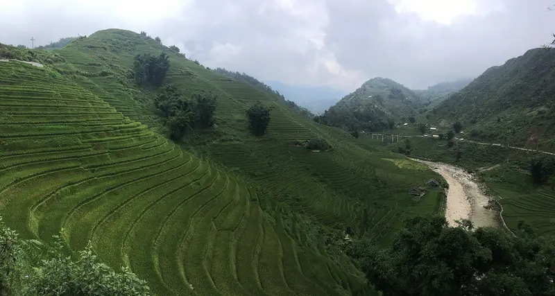 Ruta por el valle de Muong Hoa
